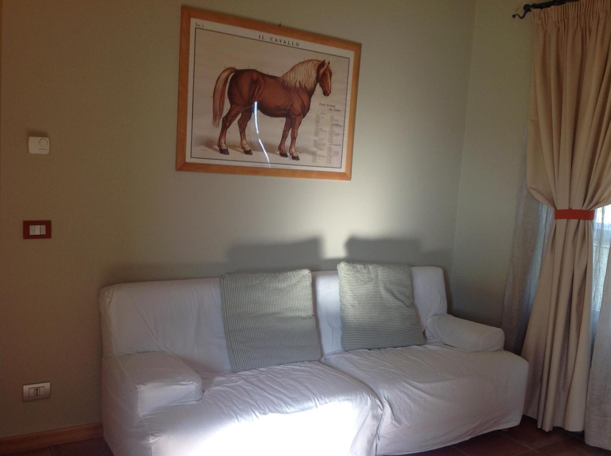 Locanda San Lorenzo Roddino Zimmer foto